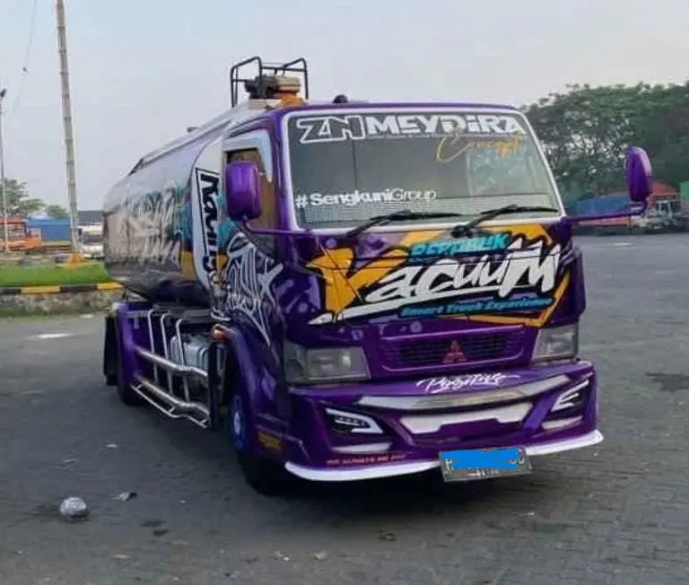Armada ungu Sedot WC Sumber Rejeki Semarang